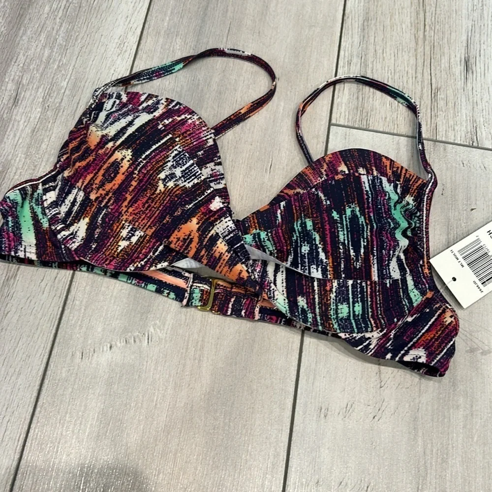 Ninetysix Degrees swim bikini top size small